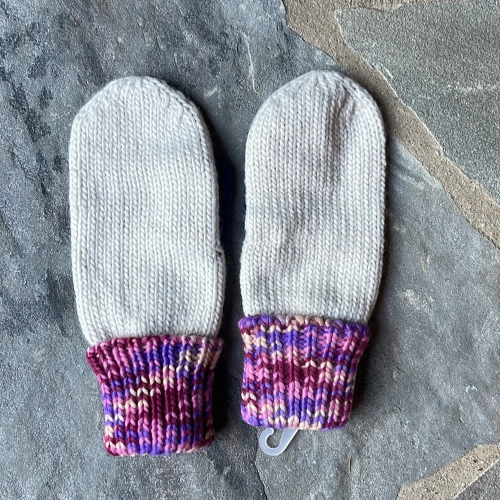 UO- Space Dye Blocked Mittens